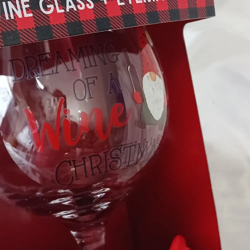 DREAMING OF A WINE CHRISTMAS! GNOME WINE GLASS & EYE MASK SET